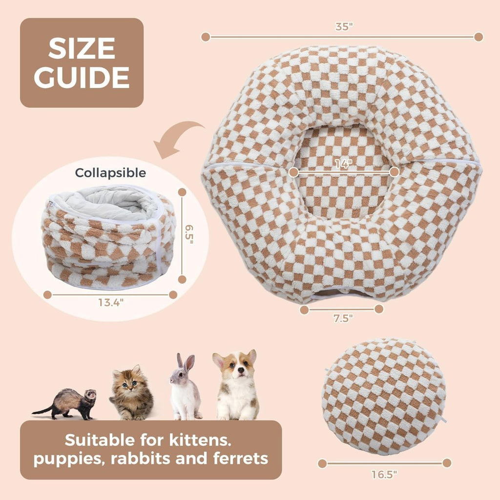 Checkered pet bed with size guide and dimensions on a pink background